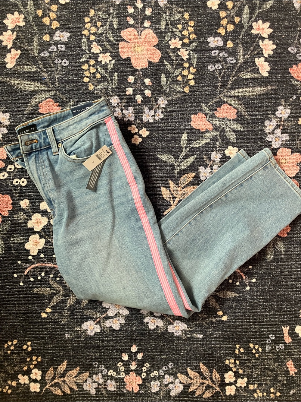 Talbots NWT Modern Ankle High Waist Straight Leg Jeans w Pink Ribbon Side Stripe